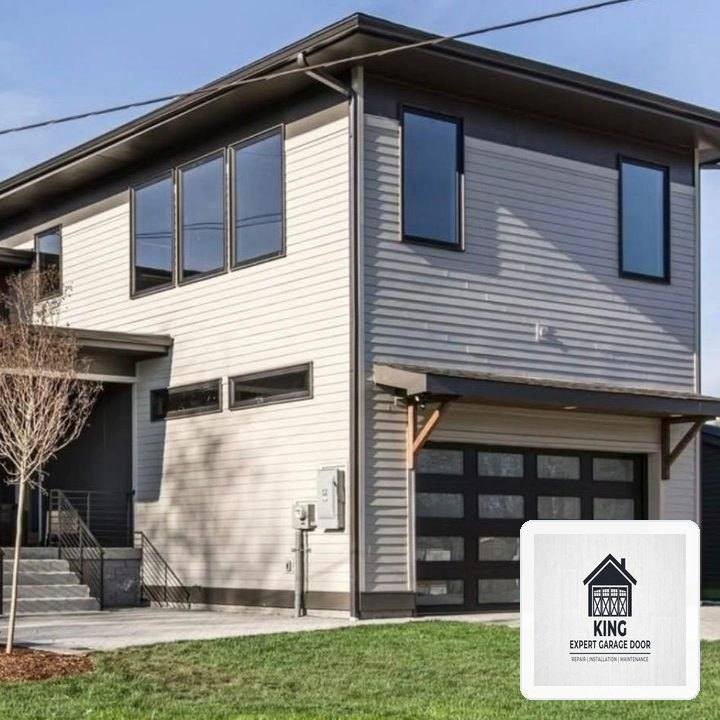 Off-Track Garage Door Emergency Realignment & Laser Calibration in Prairie Ridge, WA